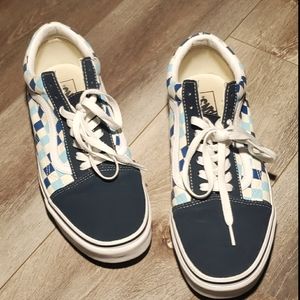 Vans blue checkered old skool